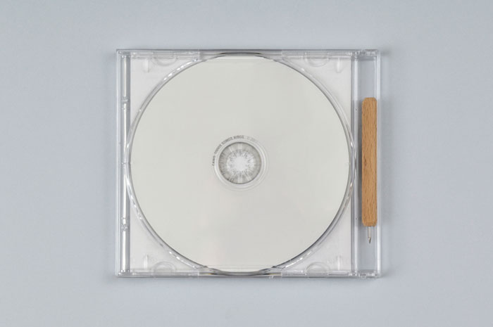 CD packaging minimalist todos somos ninos