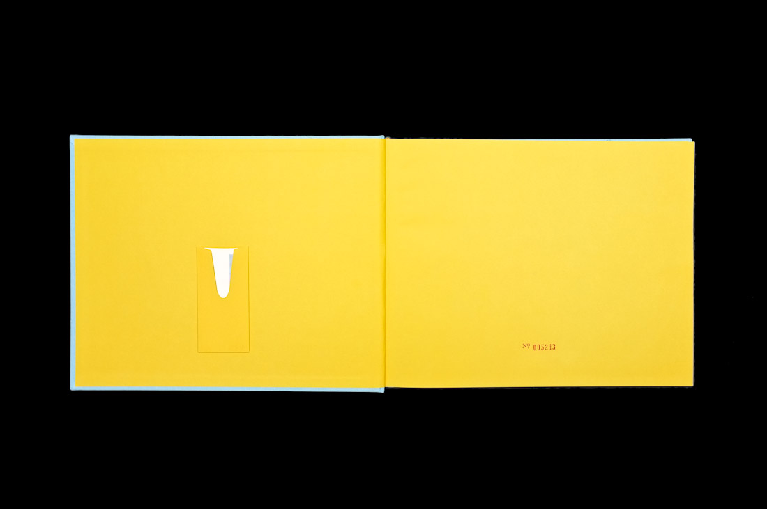 CD Packaging: Sigur Rós ‎– Með Suð book
