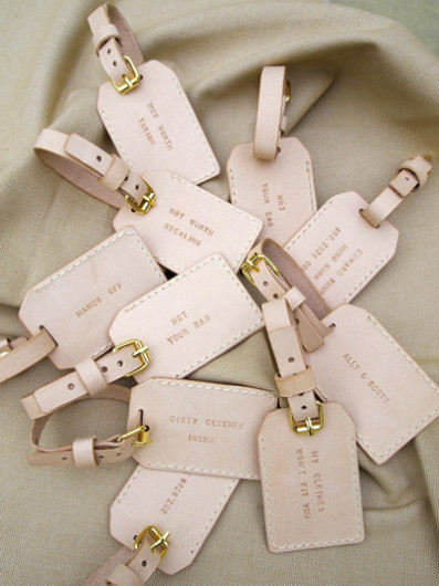 Practical wedding giveaways- bag tags